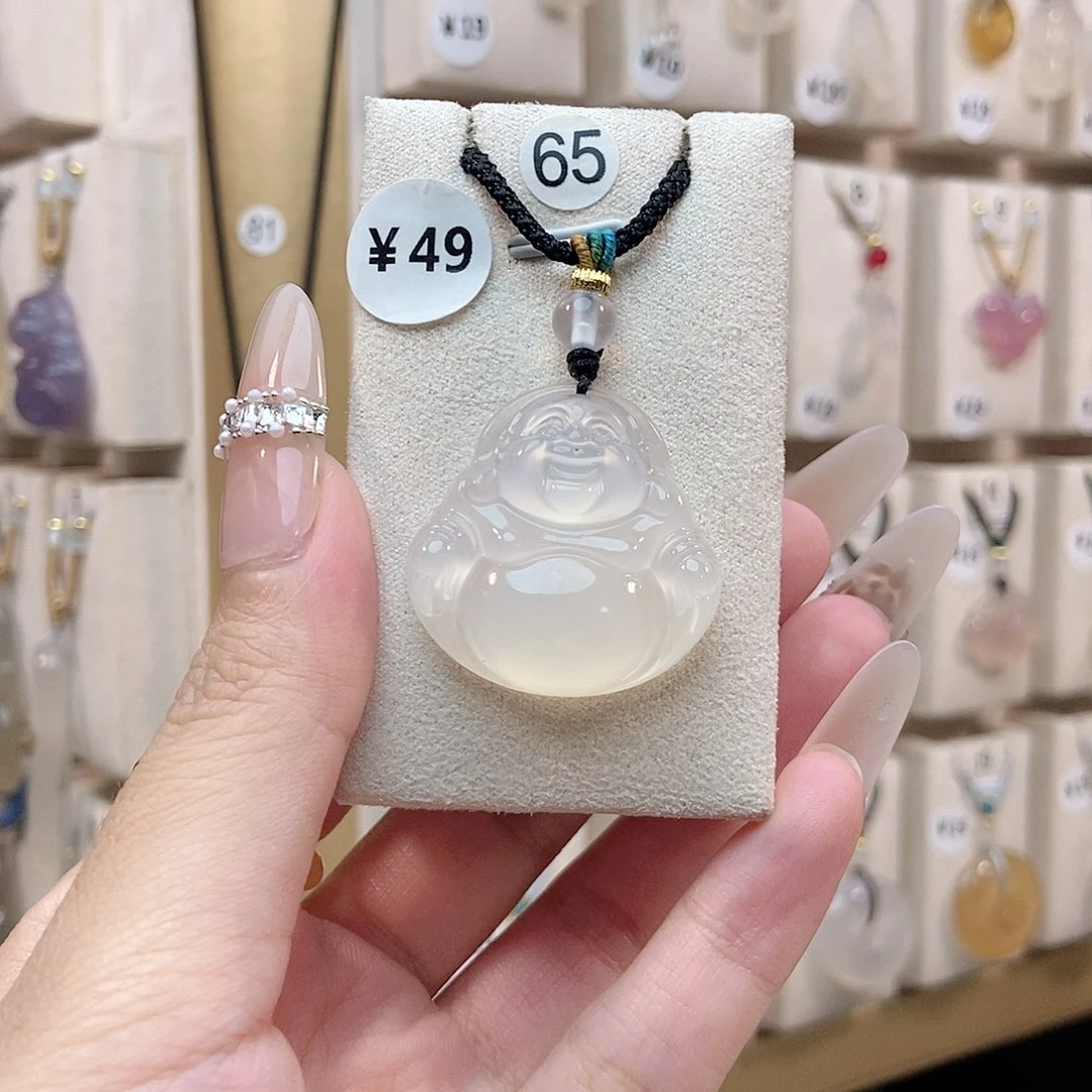 不***i玛瑙/玉髓未镶嵌颈饰