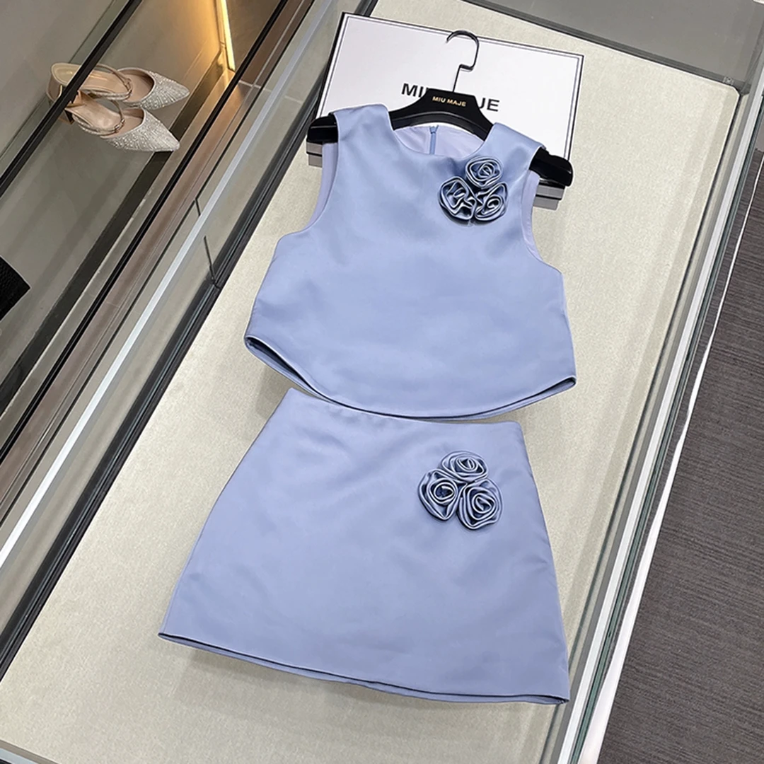 蓝色缎面花朵圆领背心两件套女洋气百搭遮肉显白小个子半身裙套装