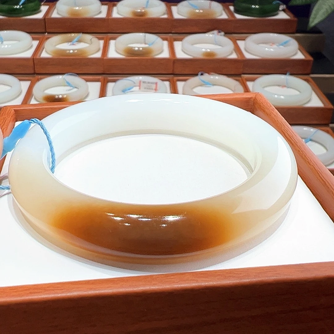 和田玉手镯5657未镶嵌