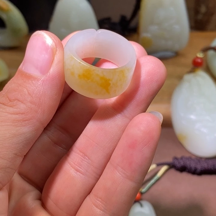 被***子吊坠(不含链)未镶嵌和田玉