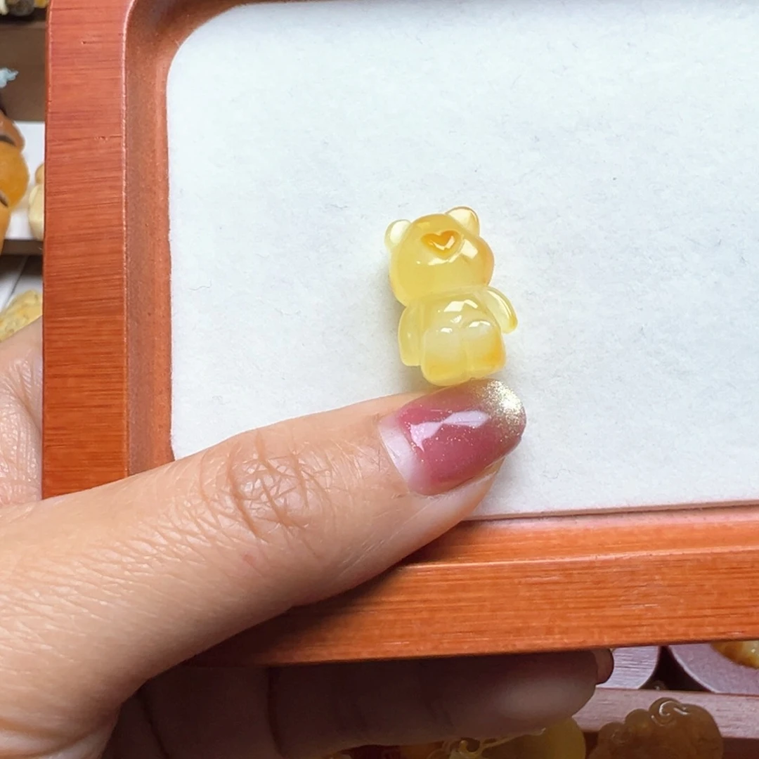 琥珀吊坠(不含链)未镶嵌l****8