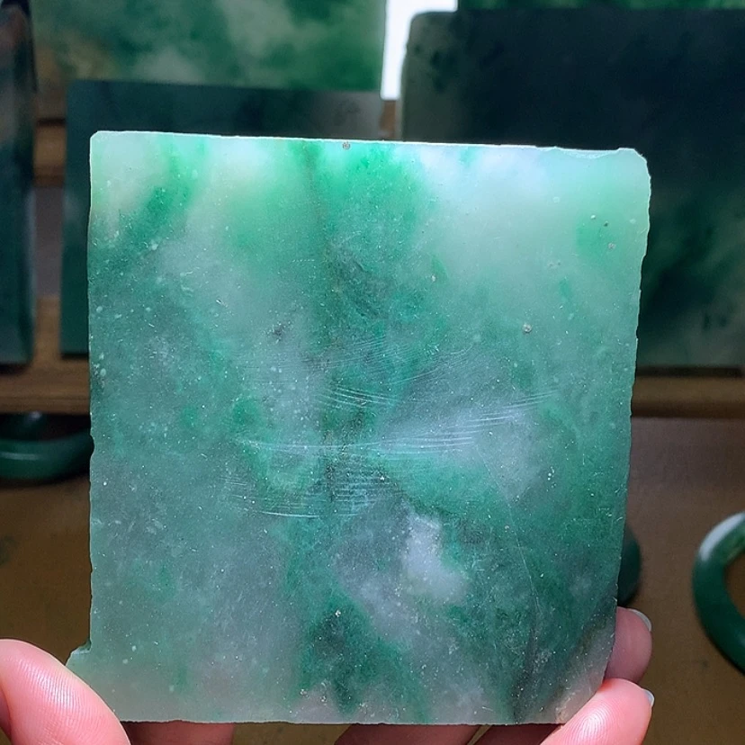 【闪购商品】定制石英质玉（非洲翠）春**然