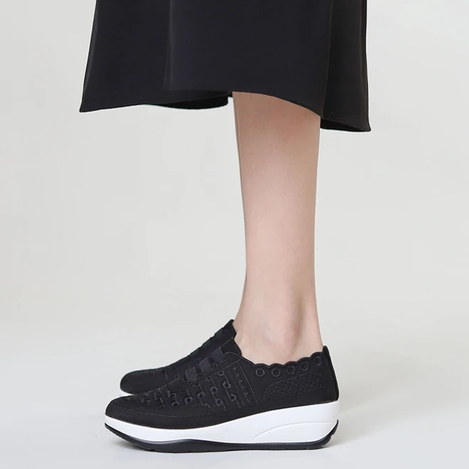 飞织网面一脚蹬女鞋2025季新款软底透气轻便休闲鞋80978-1舒适时