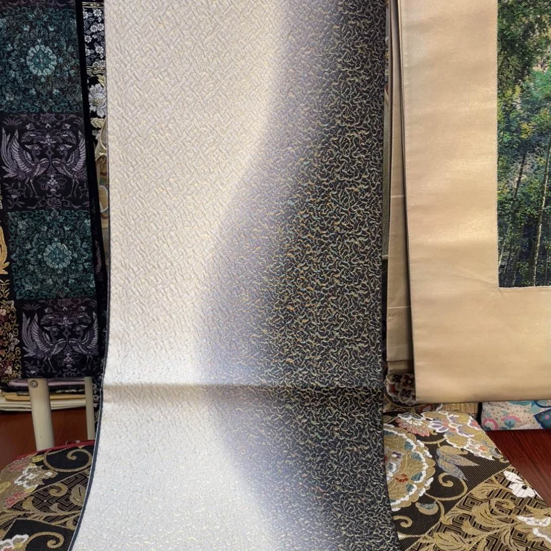 织绣织锦等多种工艺