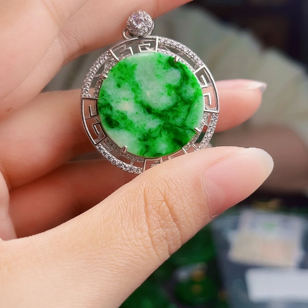 颈饰银S925镶嵌翡翠多样性