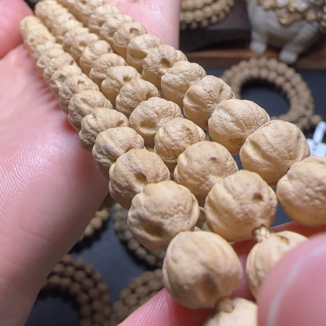 用***4吊坠柏香籽/百香籽