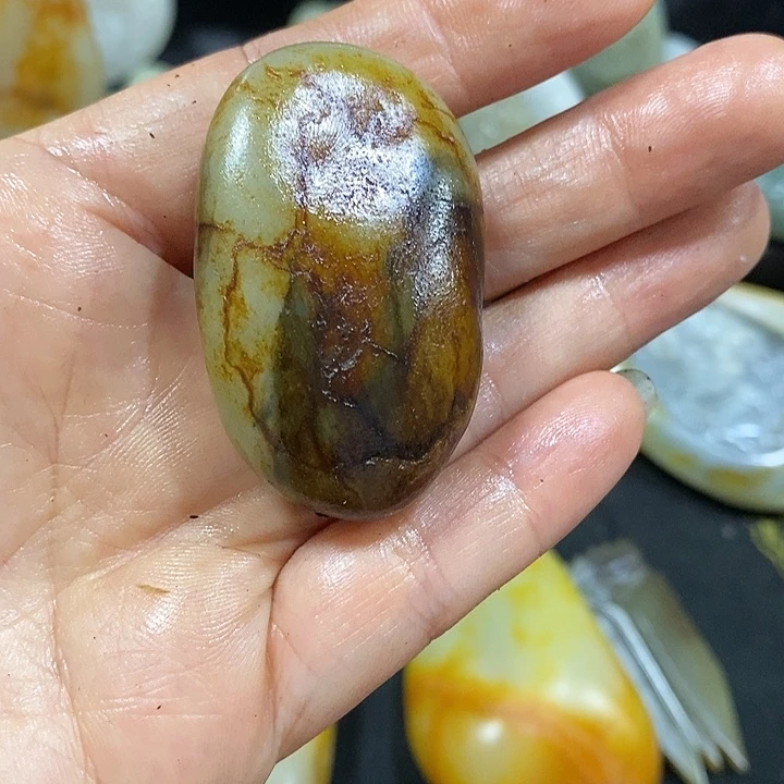未镶嵌和田玉（糖玉）挂件