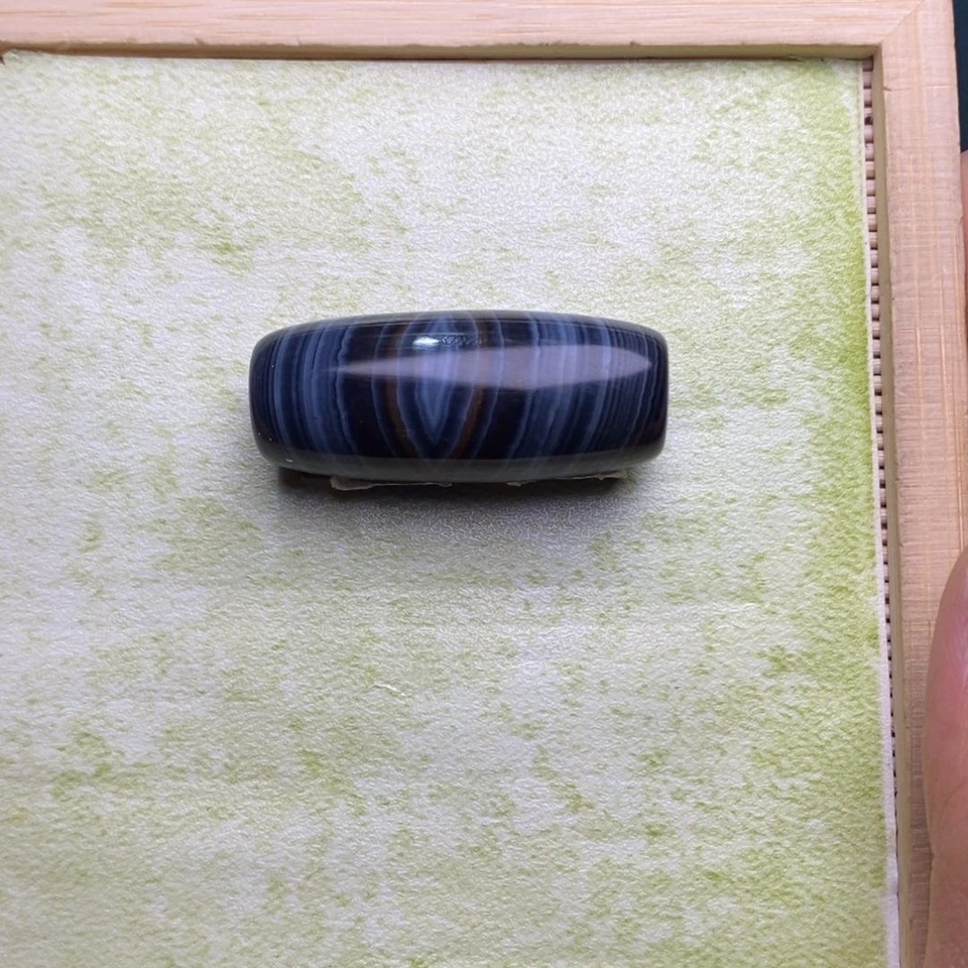 沈***司玛瑙/玉髓未镶嵌珠宝半成品