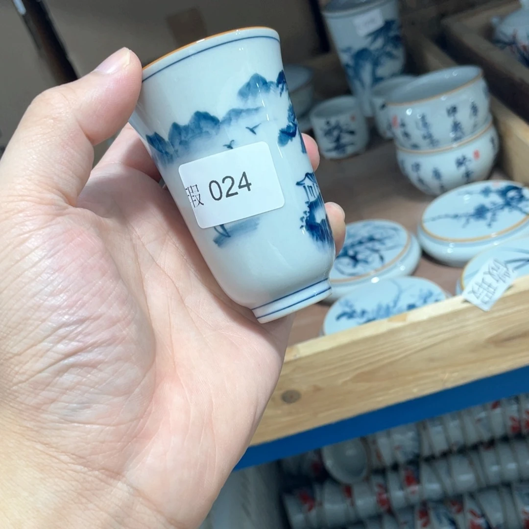 釉下手绘茶具微瑕