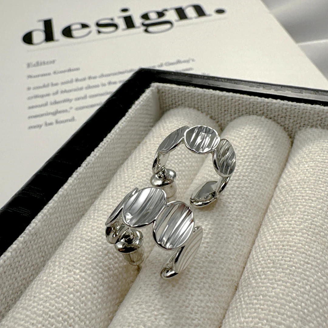 925银针 R097轻奢韩国小众时尚设计感法式金属圆片C形耳钉