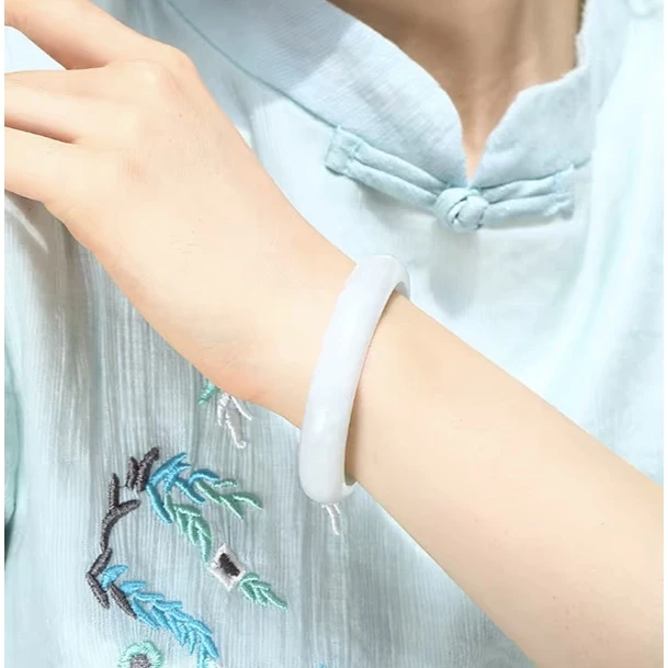 天然翡翠飘花手镯贵妃镯白月光手镯女款