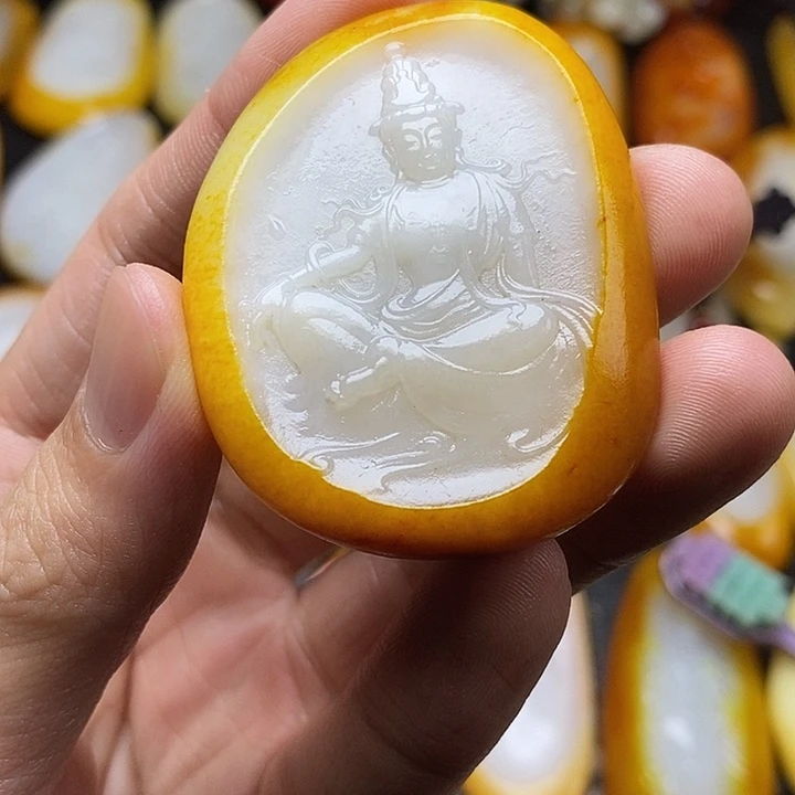 和田玉未镶嵌颈饰