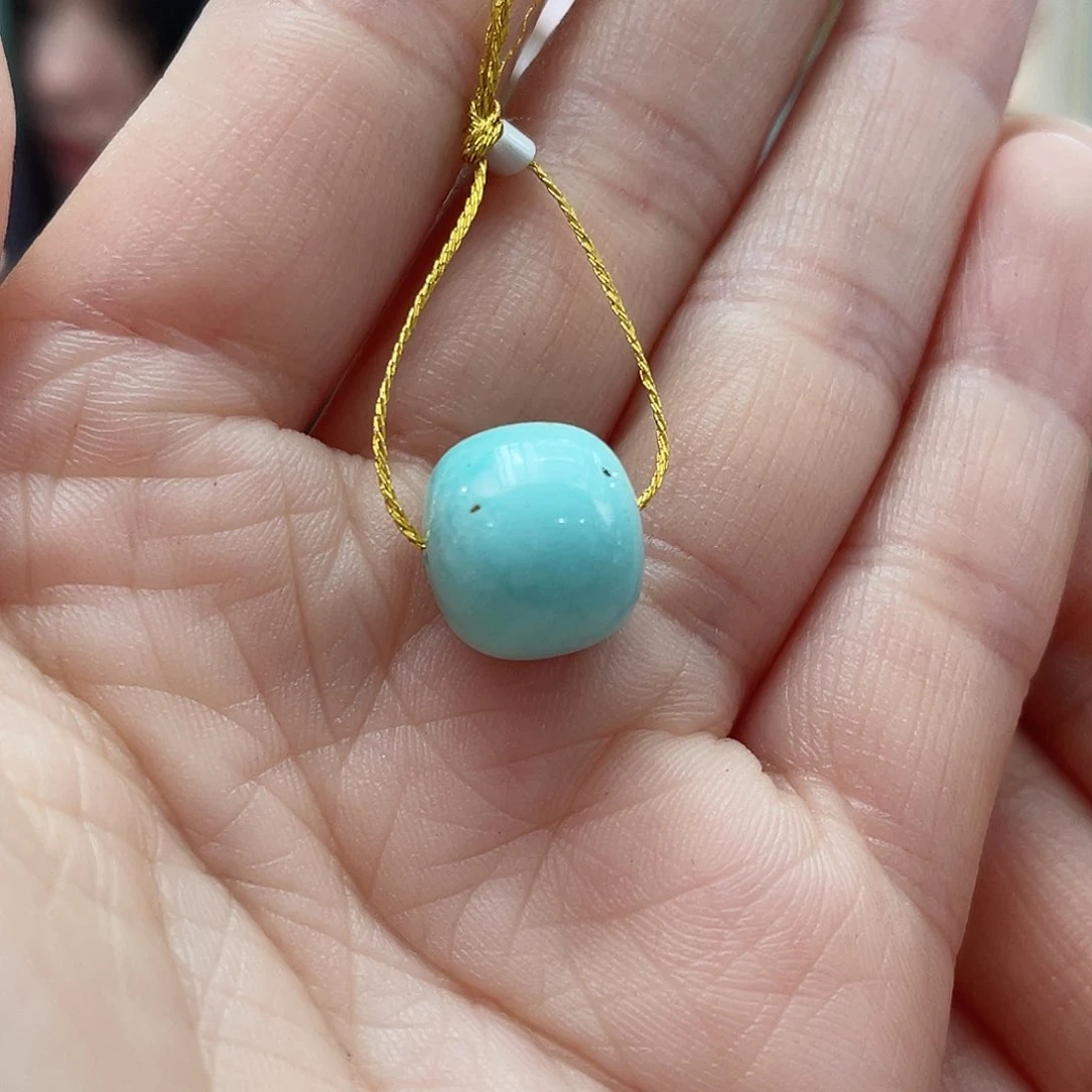 绿松石颈饰未镶嵌