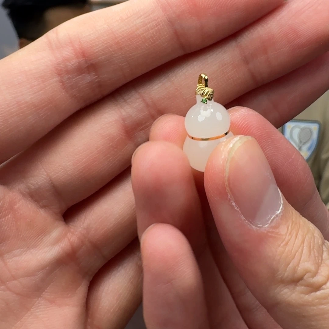 和田玉18K金镶嵌颈饰928顾哥卡20左右葫芦