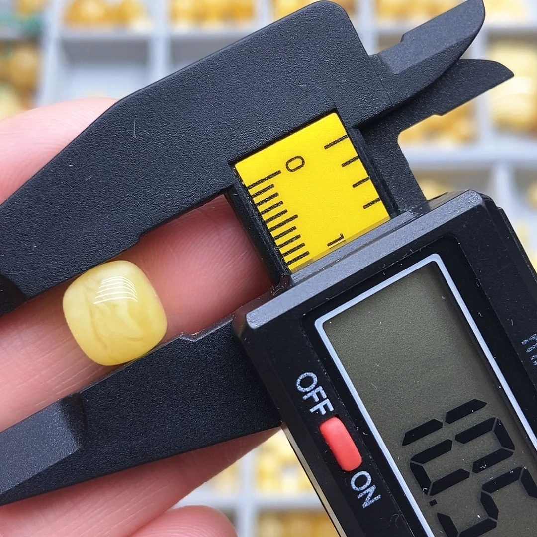 蜜蜡珠宝奇石未镶嵌839