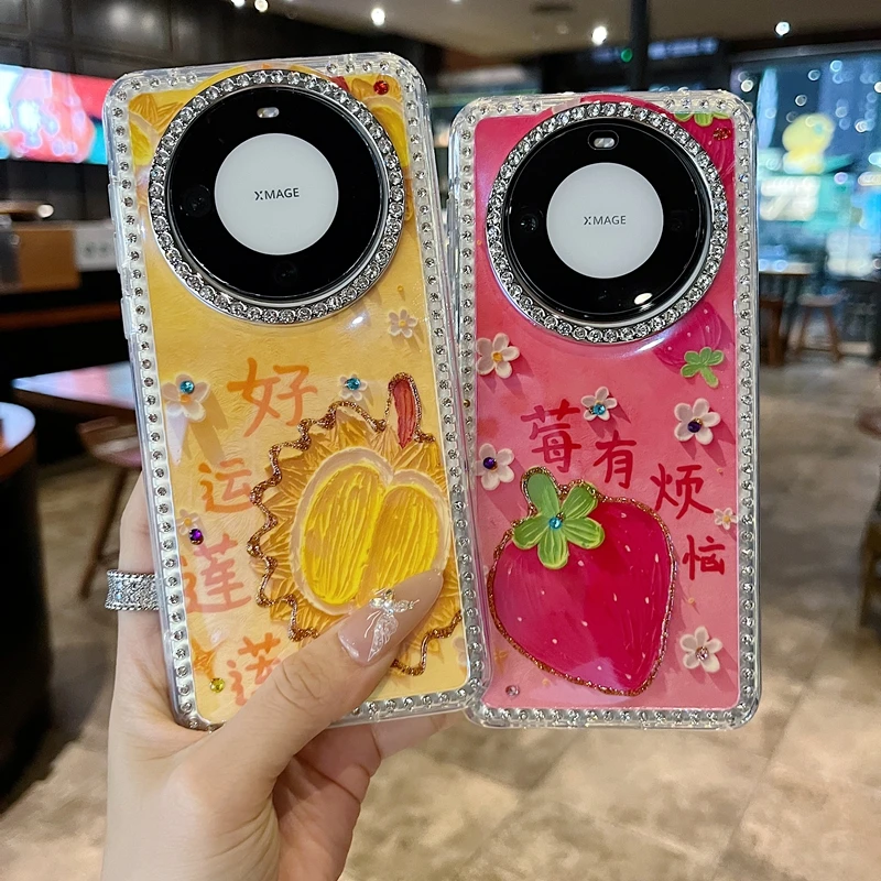 适用华为mate70系列苹果新款手机壳小众时尚草莓全包满钻大孔镜头