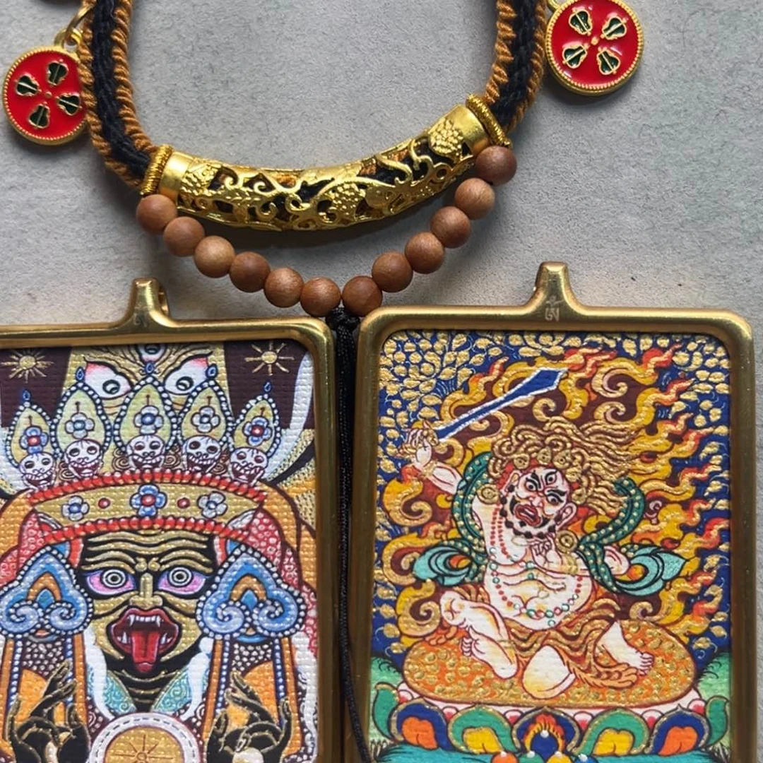 吊坠Z****双面定型 不动 本尊