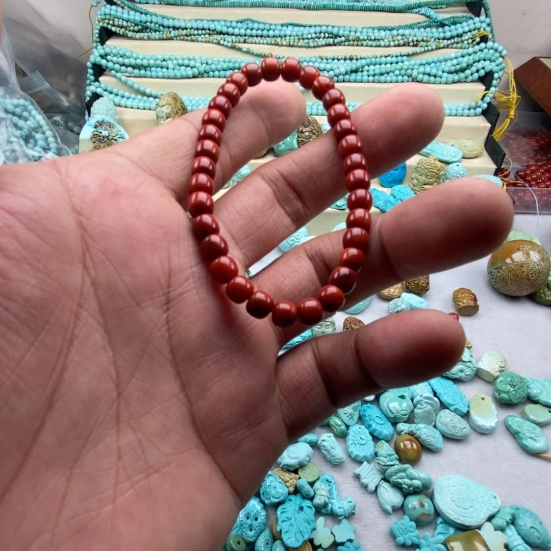 锦****南红玛瑙未镶嵌珠宝半成品