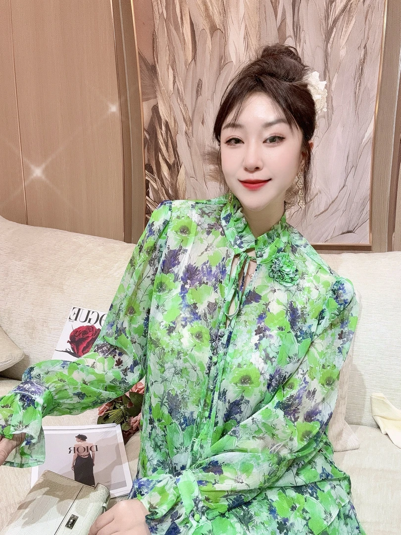 DC【赛博青苔】高级花时尚显瘦网红休闲修身印花碎花上衣加半裙