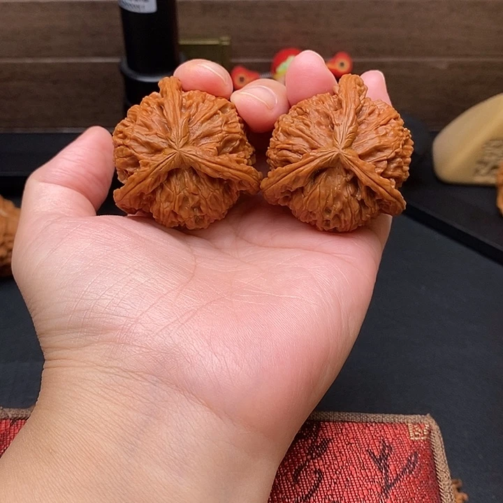 放***我把件文玩核桃白奔