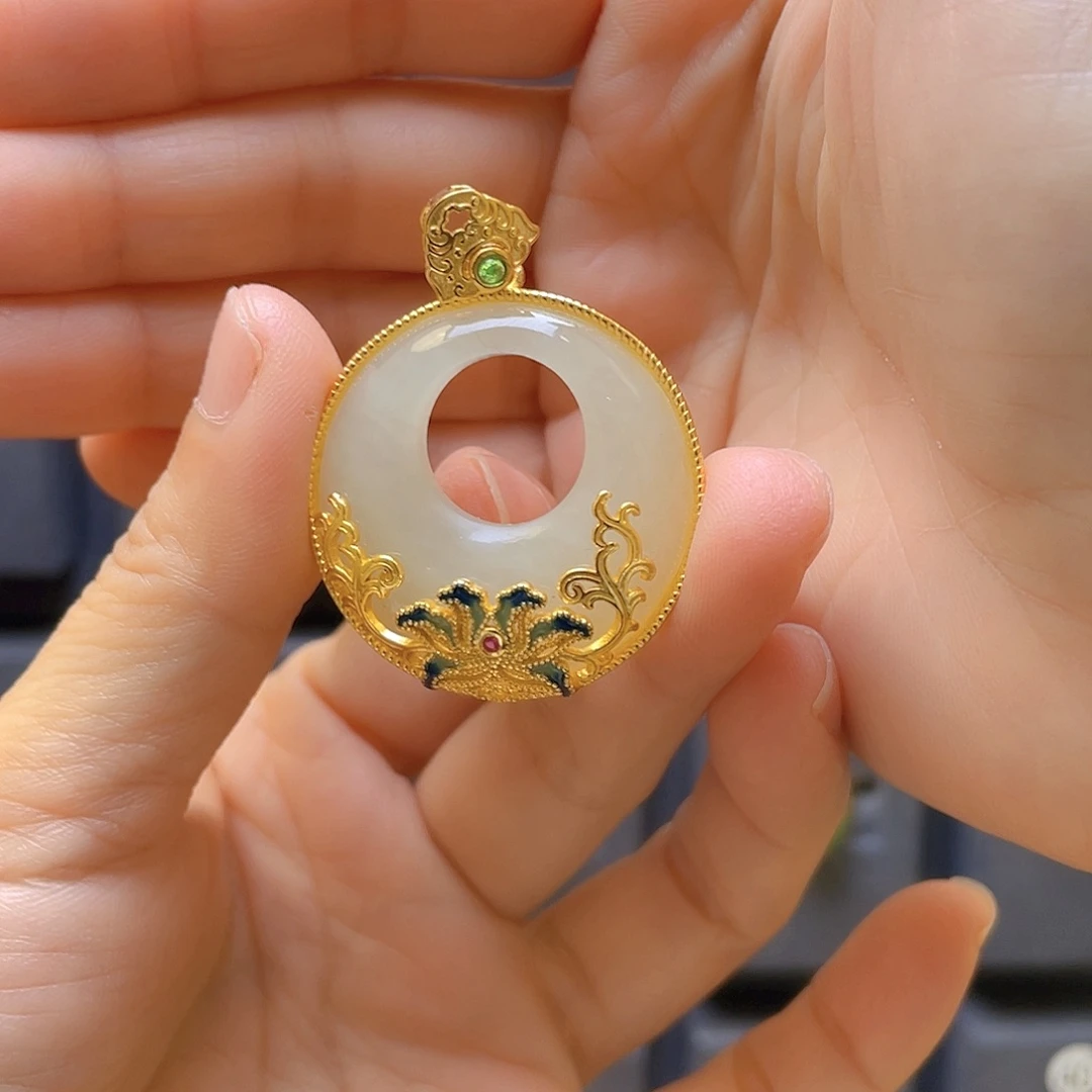 和田玉银S925镀金镶嵌颈饰