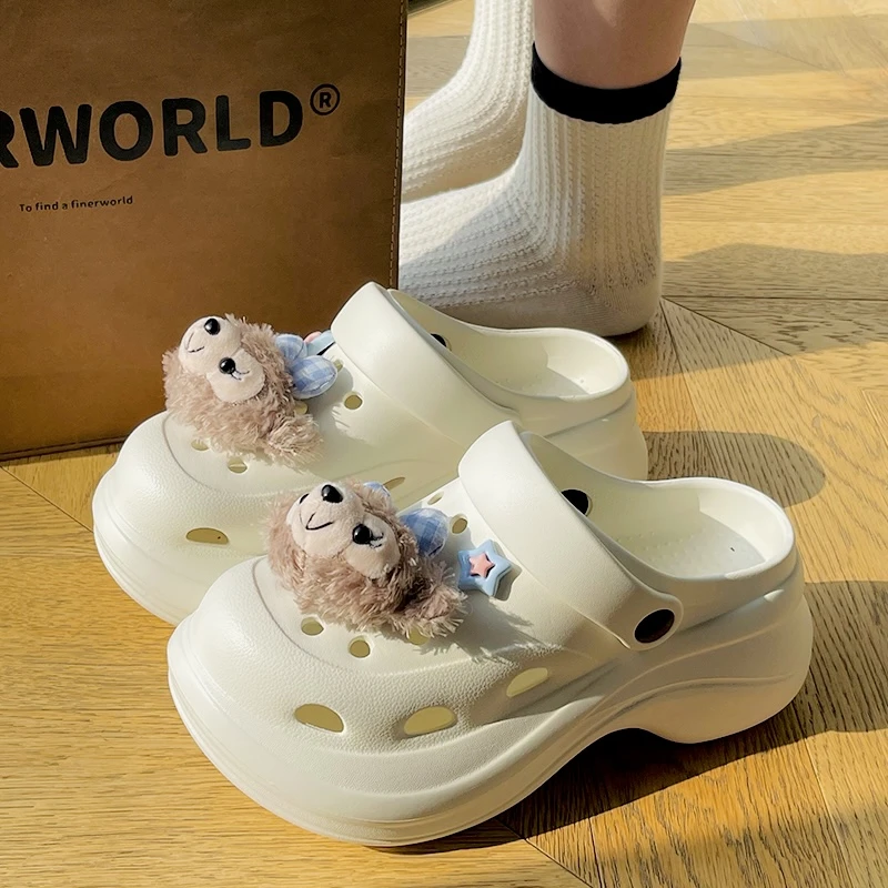 可爱雪莉玫洞洞鞋女夏季2025新款外穿厚底防滑踩屎感eva包头凉鞋