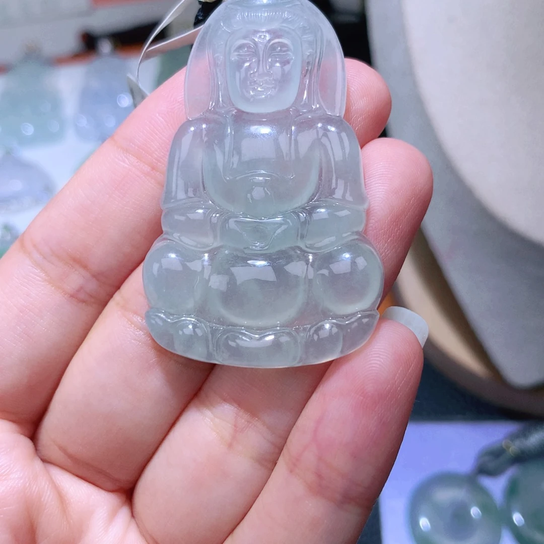 颈饰未镶嵌翡翠观音