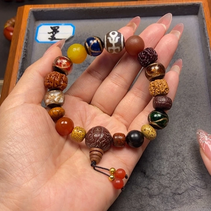 凤眼菩提吊坠菩提