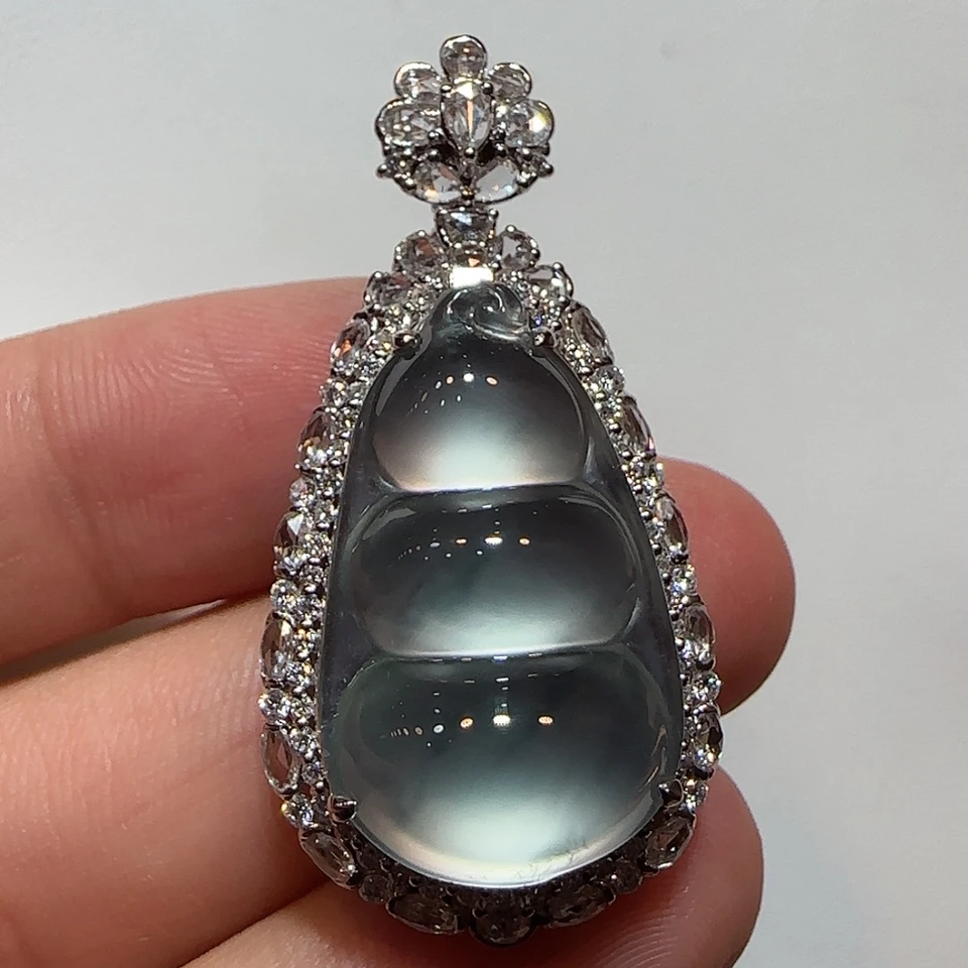 吊坠(不含链)18K金镶嵌翡翠福豆吊坠