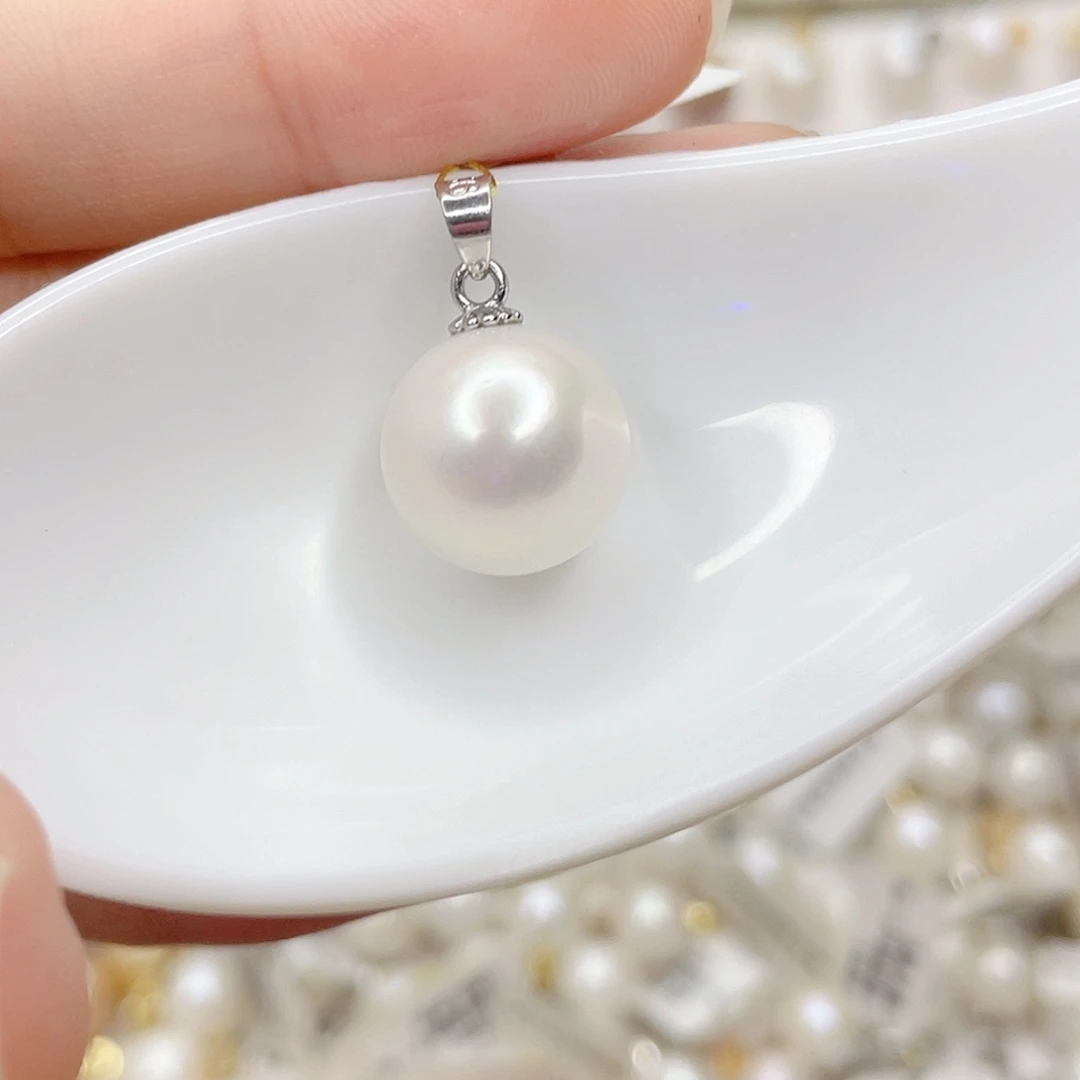 淡水珍珠未镶嵌吊坠(赠链)