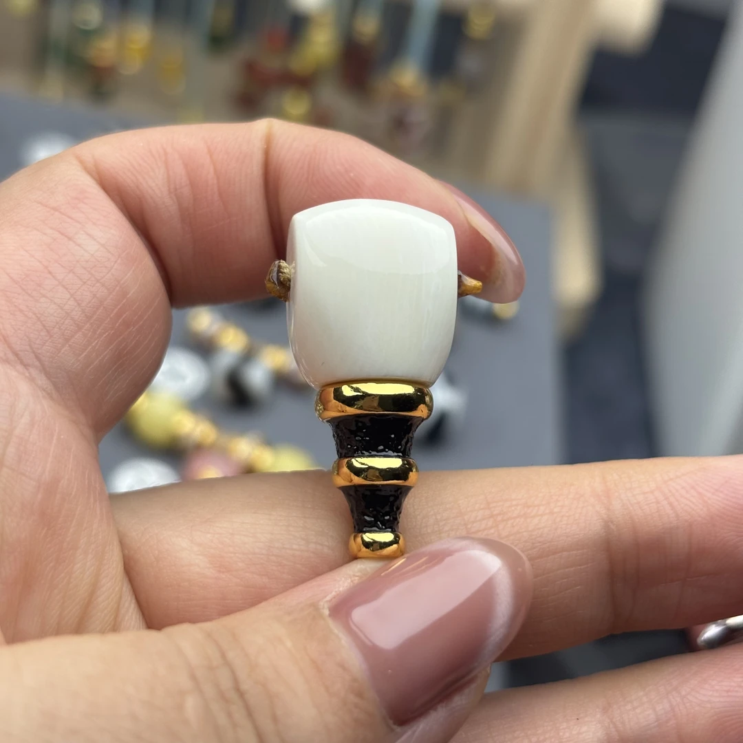 猛犸三通13+左右百搭款文玩配饰（随机发货）