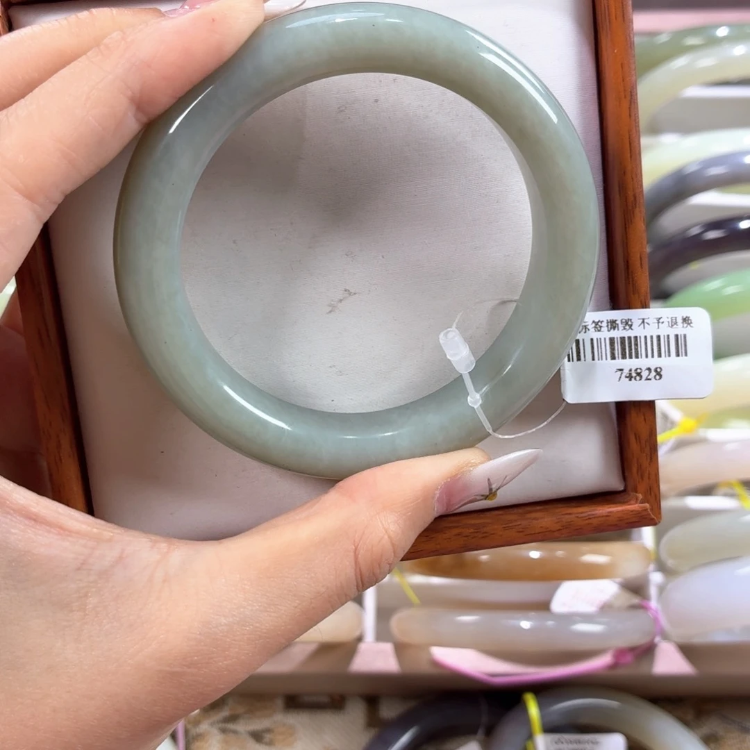 和田玉手镯未镶嵌20