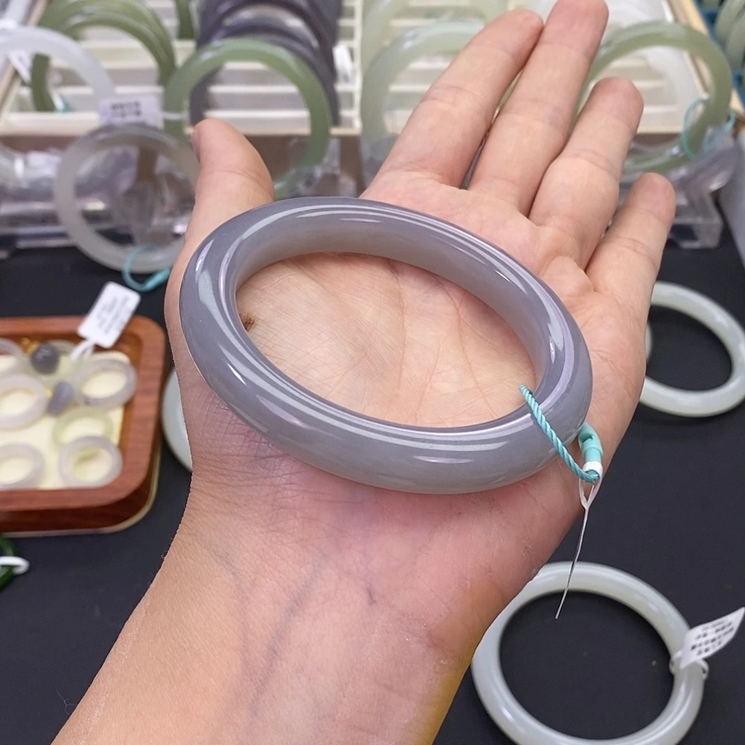 辛***千和田玉未镶嵌珠宝奇石5960