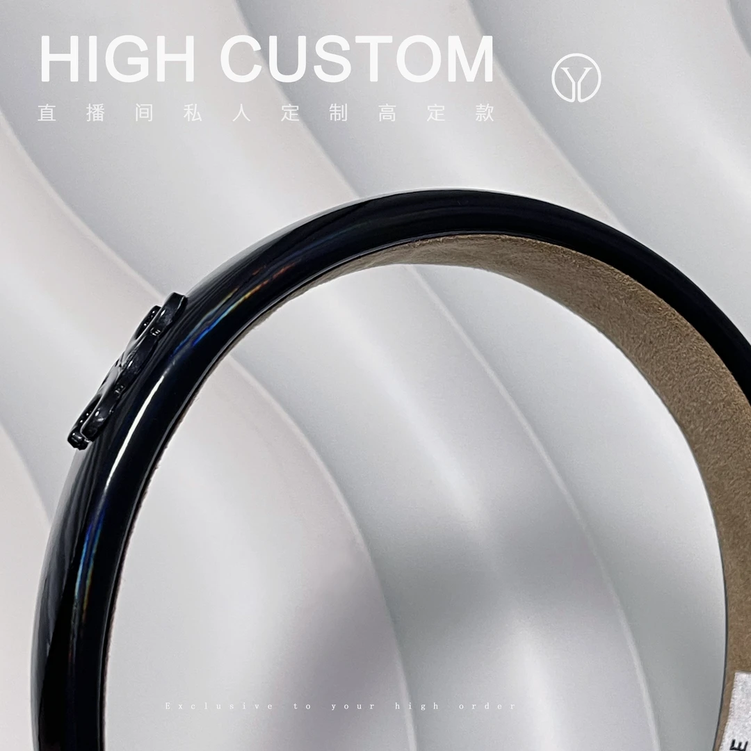 门五彩斑斓黑皮质发箍