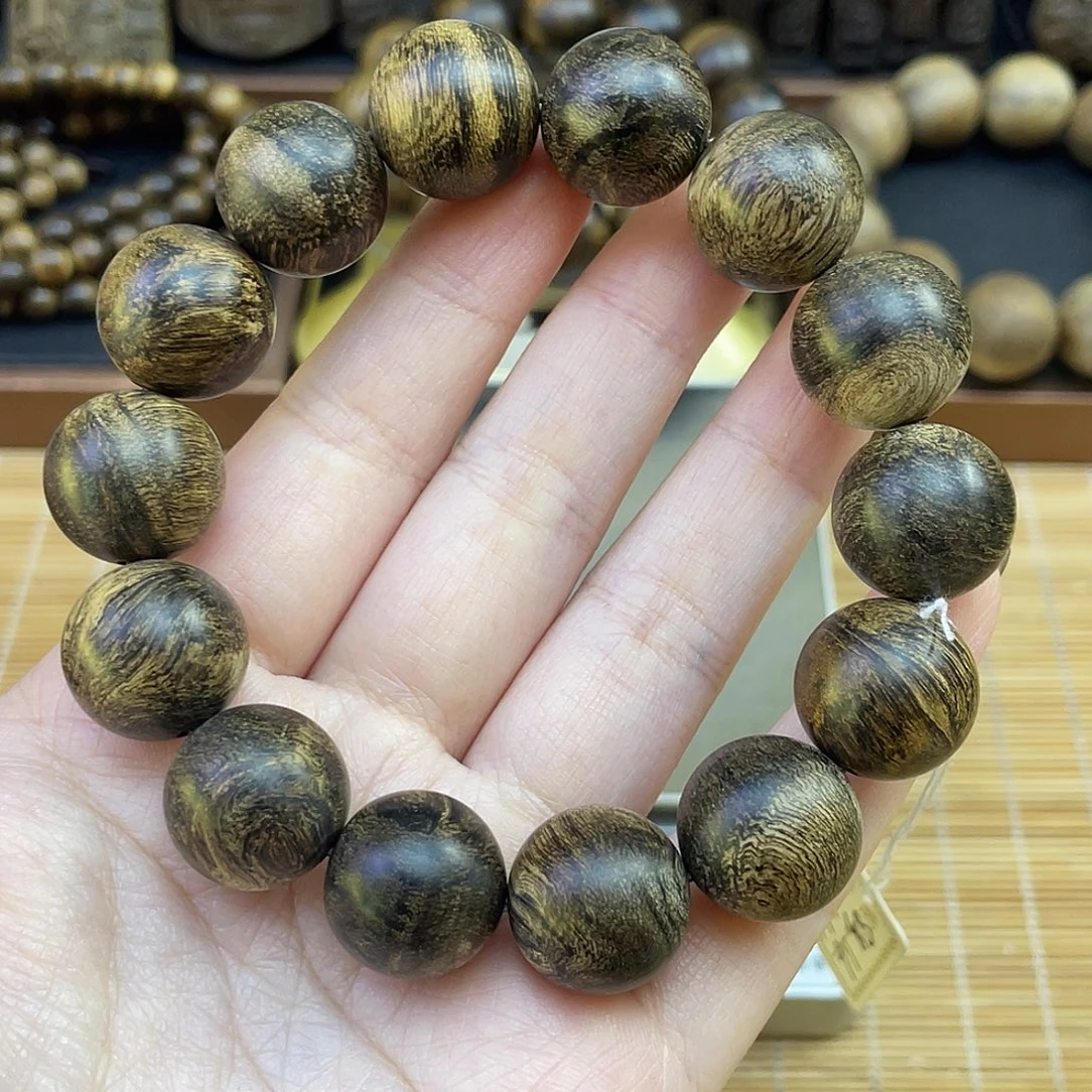 一***姜沉香手串芽庄白奇