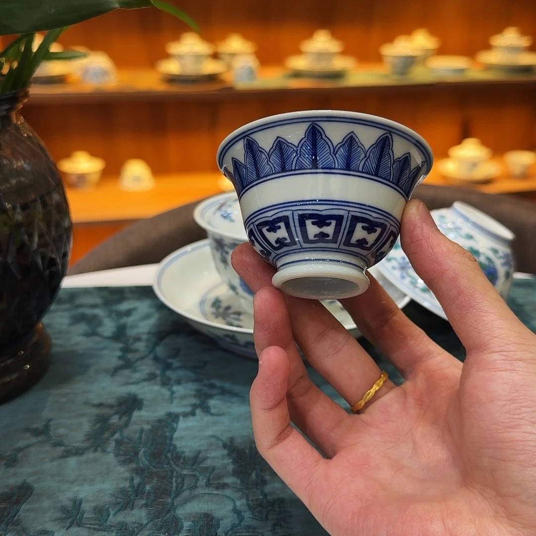 明逸堂青花芭蕉叶茶杯