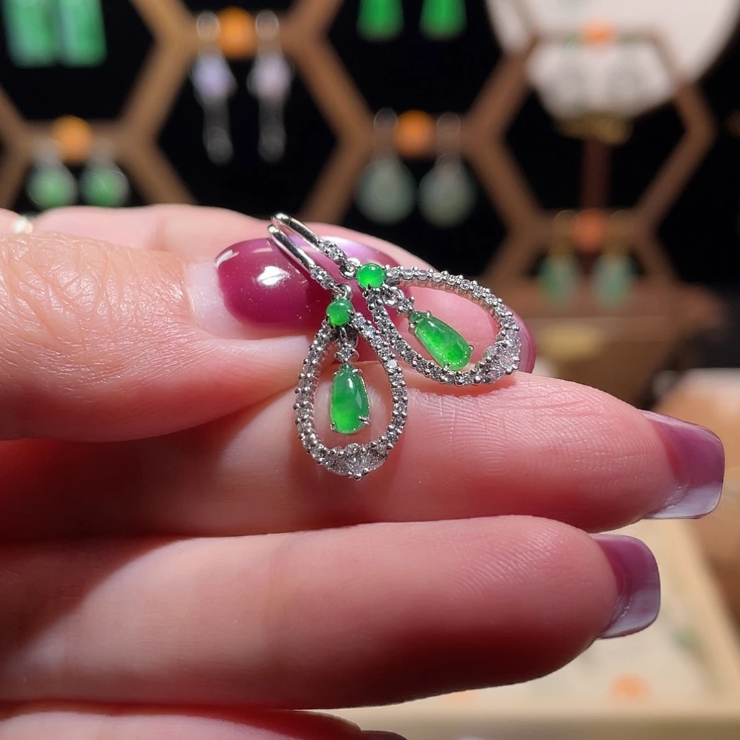 翡翠18K金镶嵌耳饰