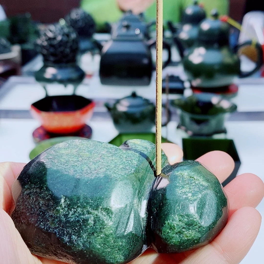 未镶嵌和田玉摆件