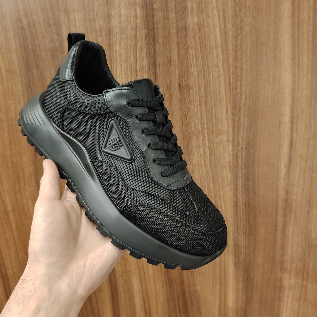 新款到货爆款时尚男鞋  2697黑