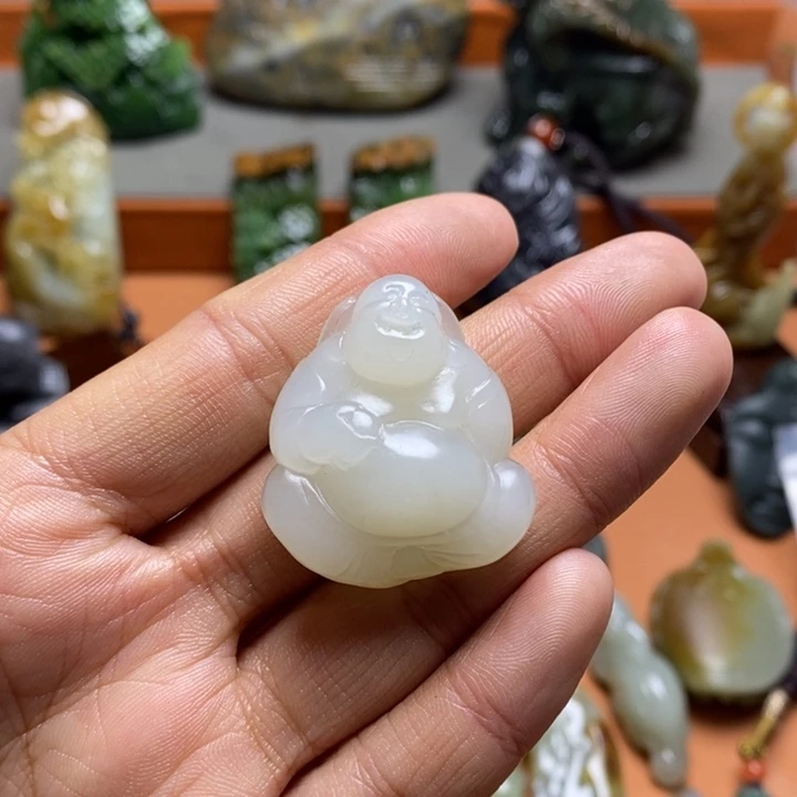 和田玉颈饰未镶嵌