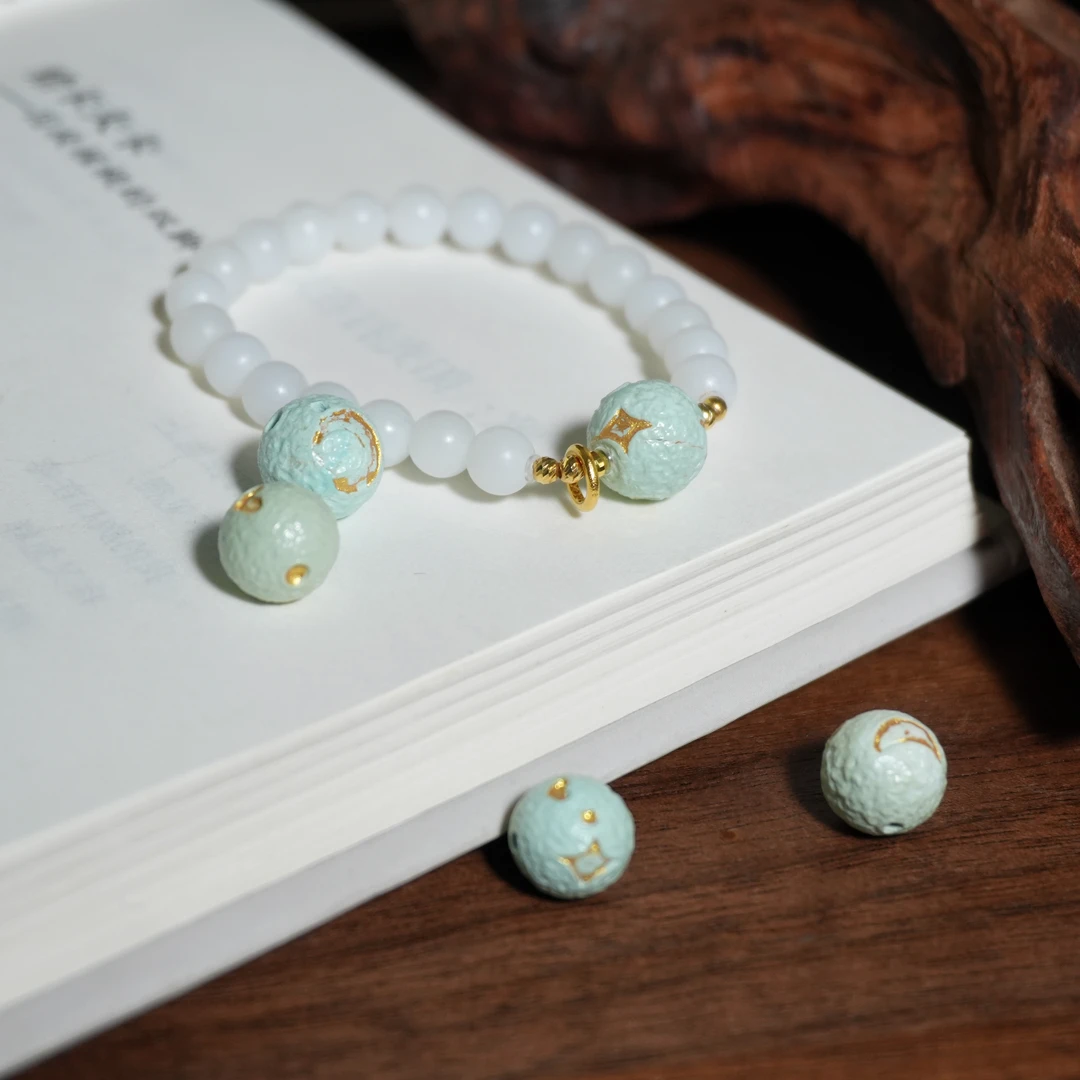 F786 和田玉18k金镶嵌 俄白6m圆珠18k松日月珠手串多样性发一