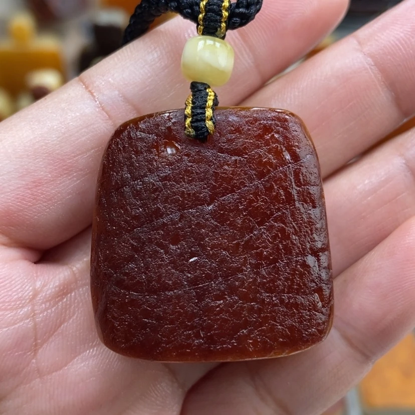 【闪购商品】琥珀颈饰未镶嵌