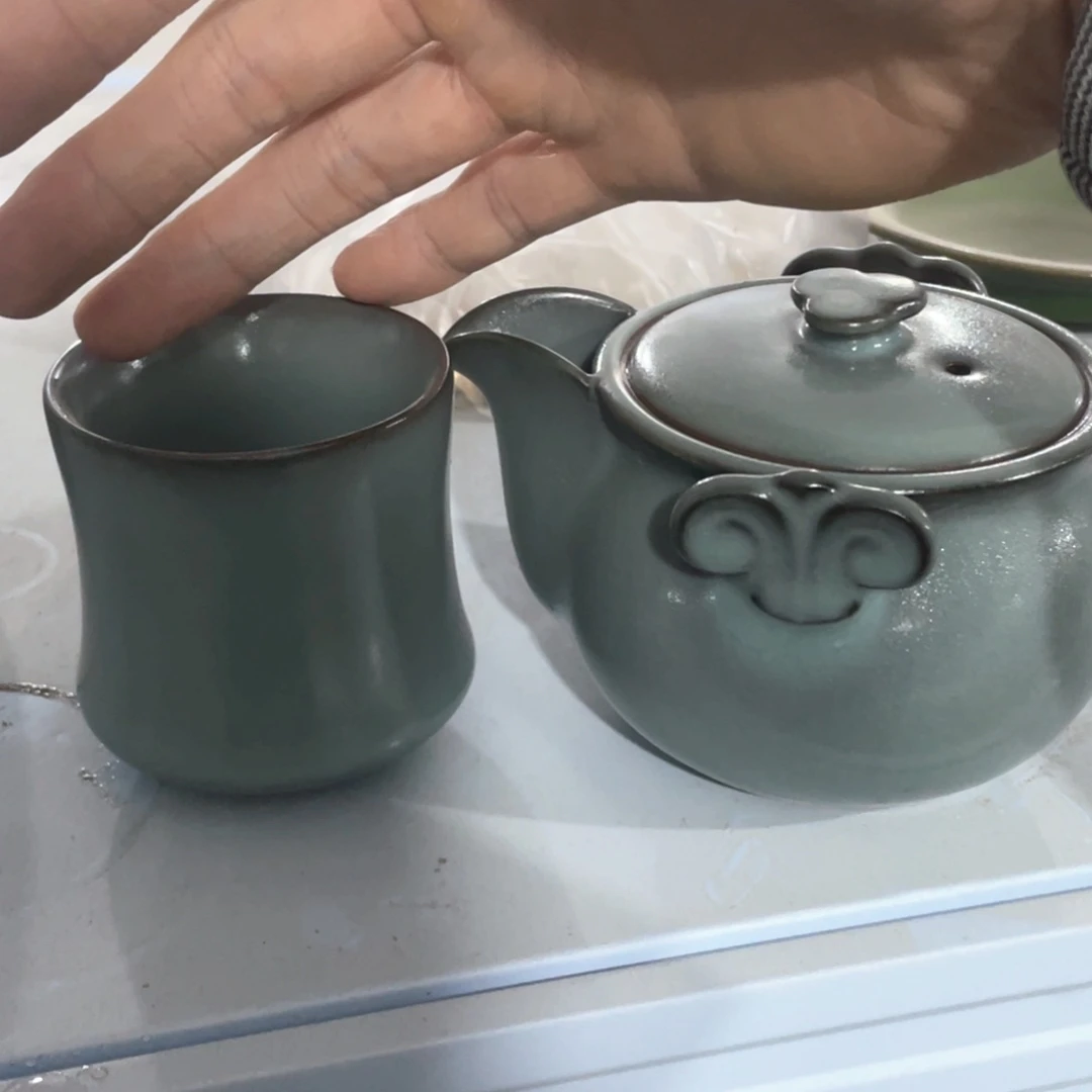 瓷片小微瑕。。。。。。。。。。。