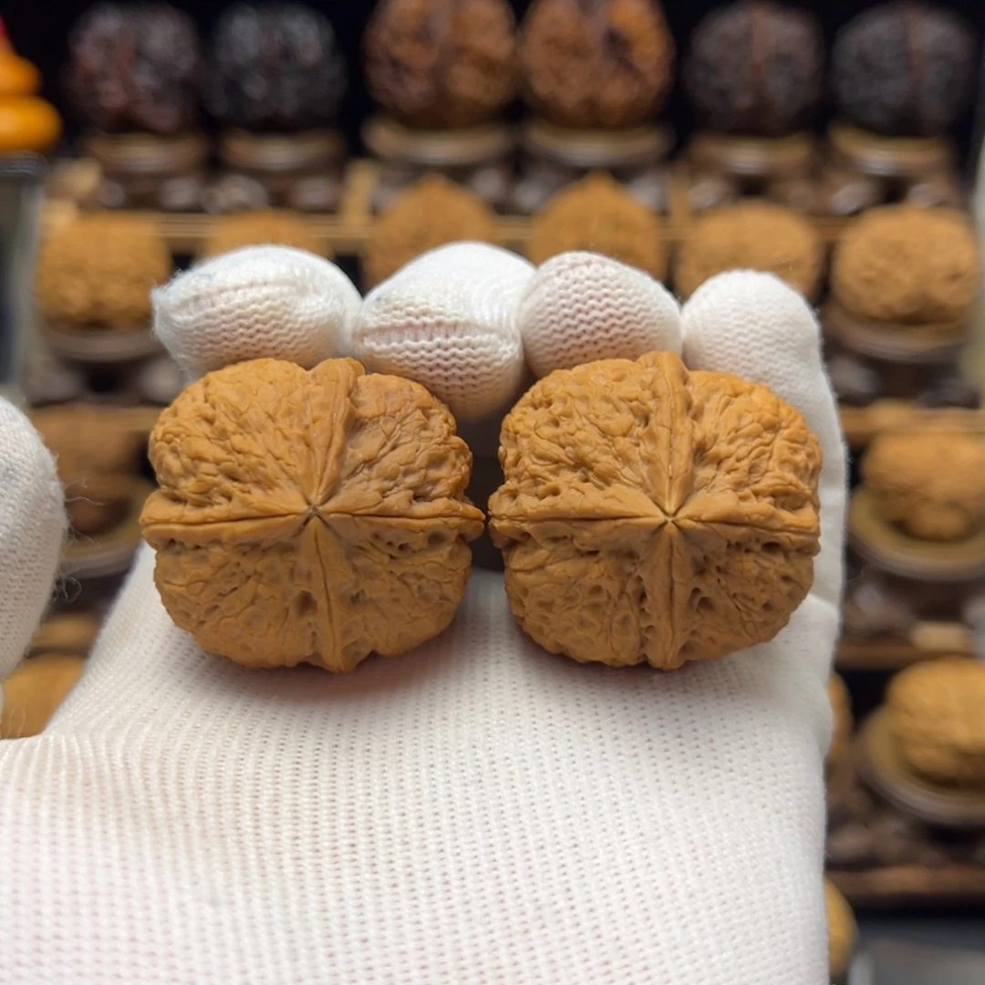 把件文玩核桃38mm玉璧四棱。开播福利。