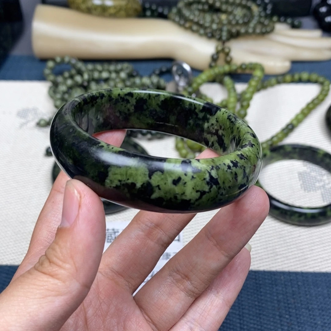 余***照蛇纹石玉未镶嵌手镯58.2mm药王石高冰精品