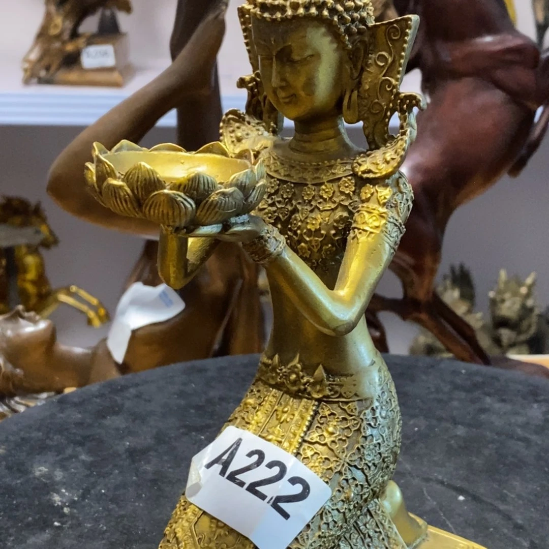 q***8黄铜材质，天女供灯