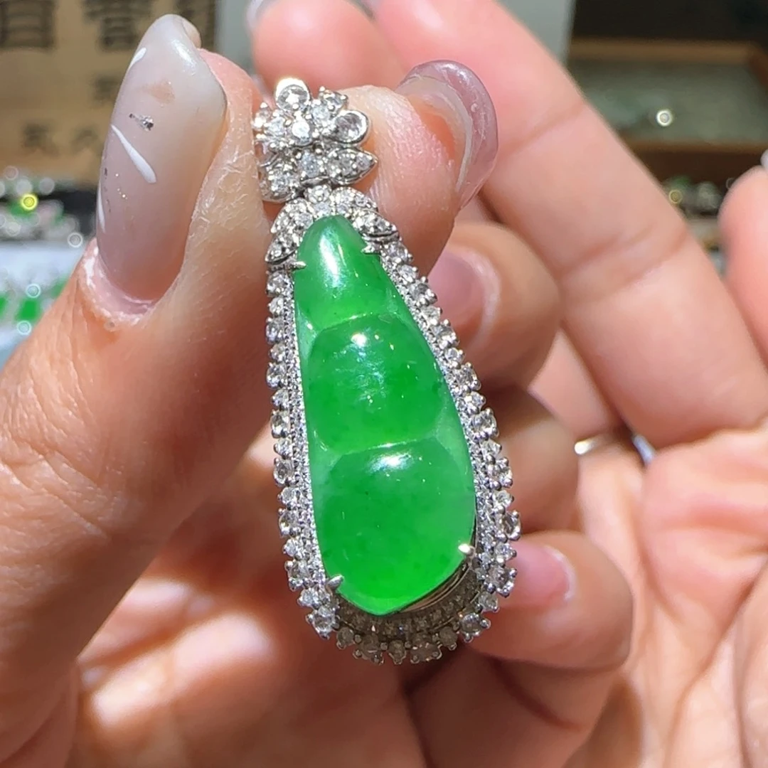 【闪购商品】翡翠颈饰18K金镶嵌缅甸