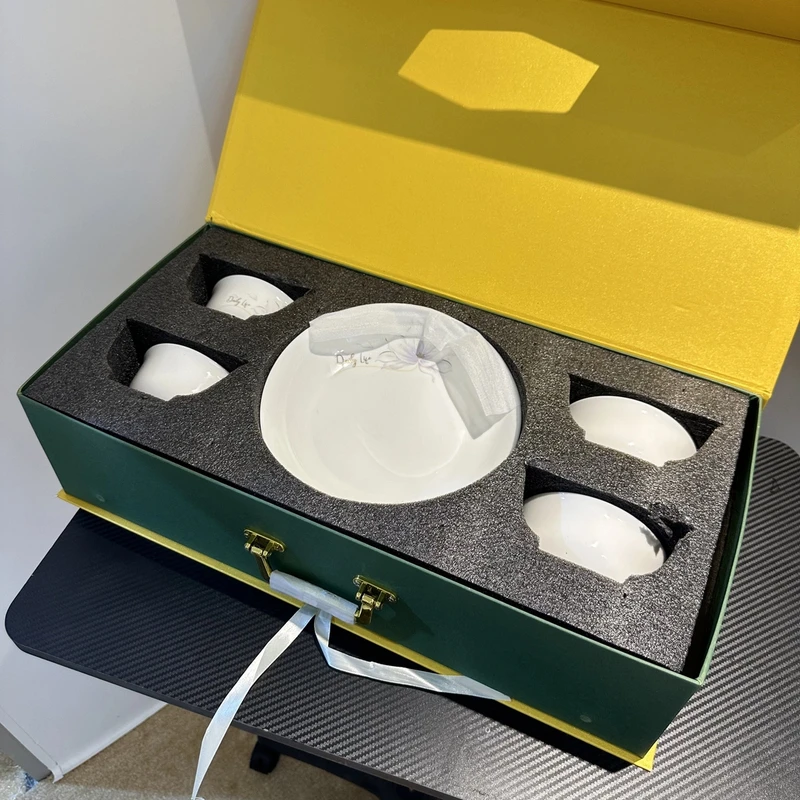 家用高级陶瓷餐具套装礼盒装商务节日高级礼品乔迁礼物