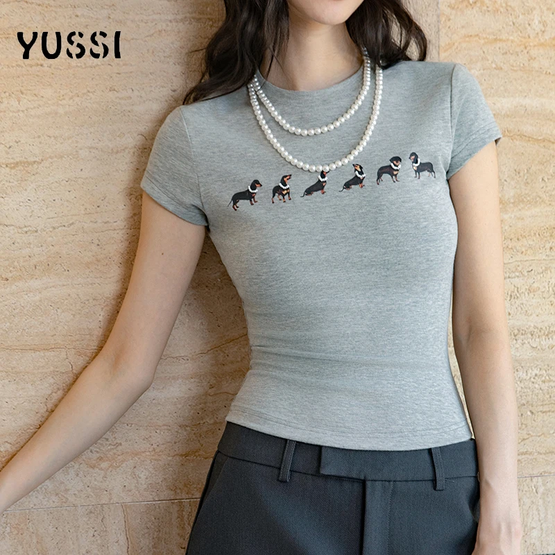 YUSSI 【珍珠女郎】Jennie高定版珍珠腊肠狗T夏季显瘦印花短袖