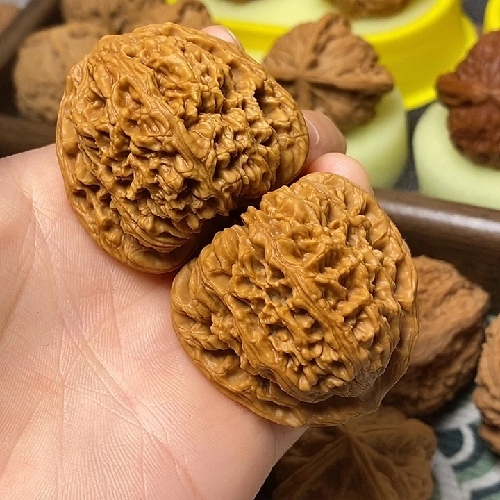 文玩核桃把件?**.南疆石